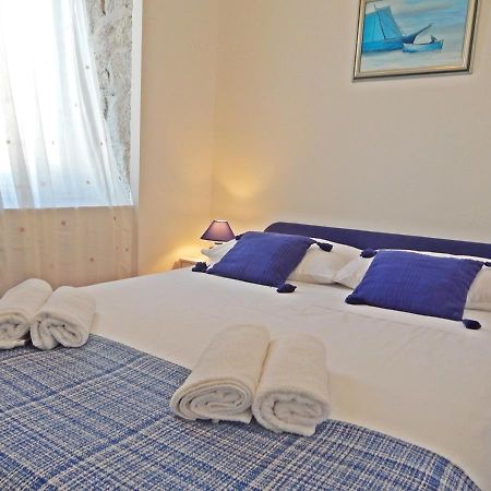 Apartments Moni Split Bagian luar foto