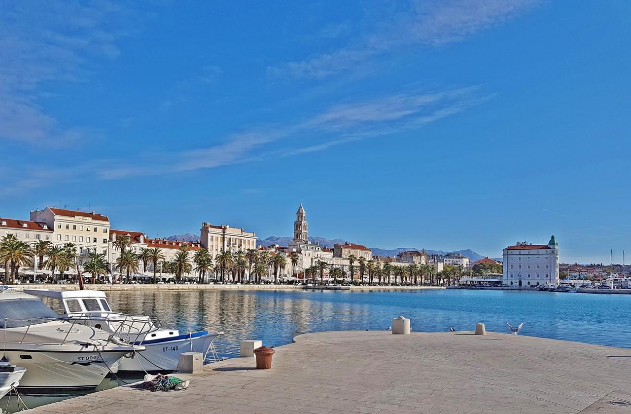 Apartments Moni Split Bagian luar foto
