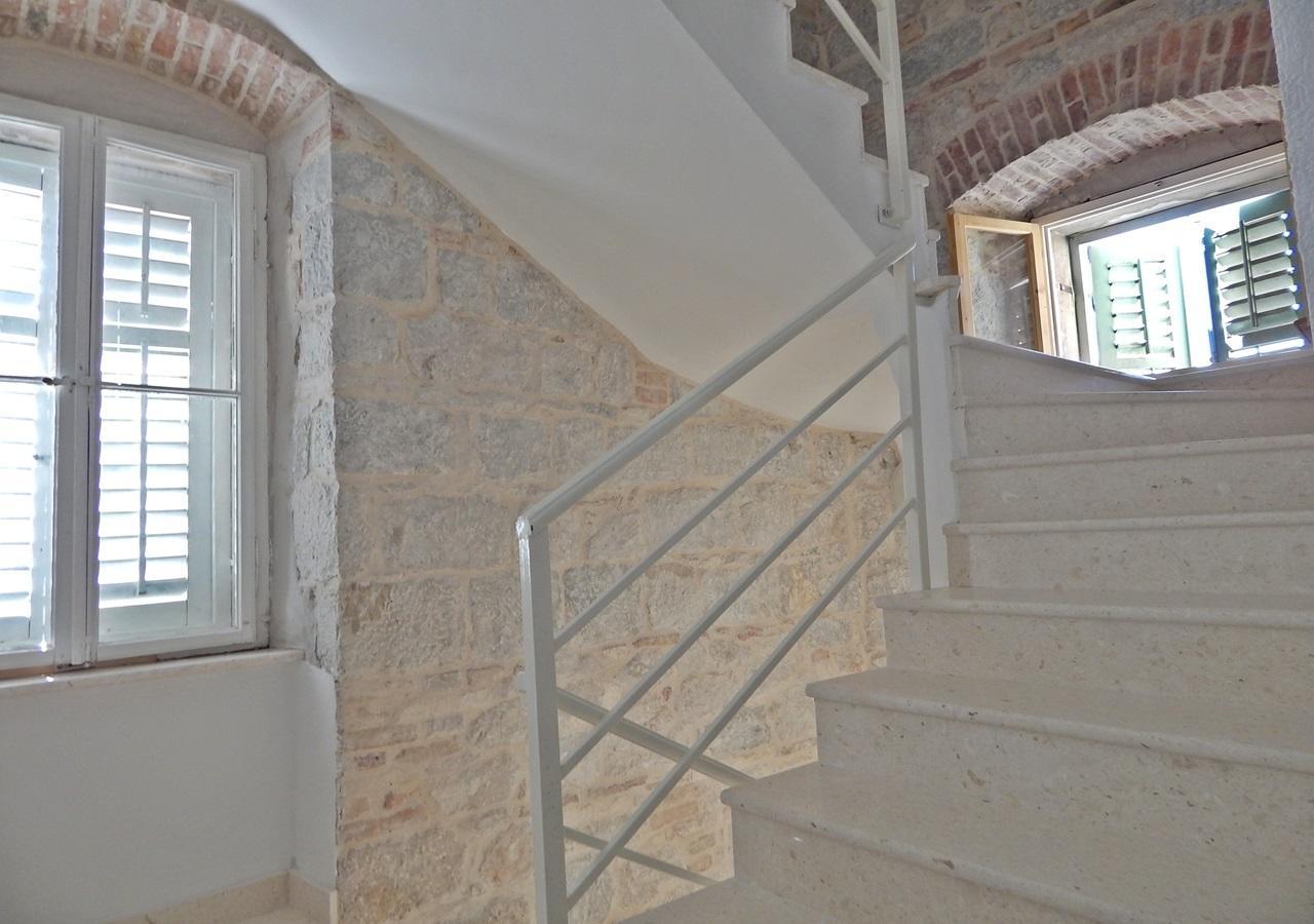 Apartments Moni Split Bagian luar foto