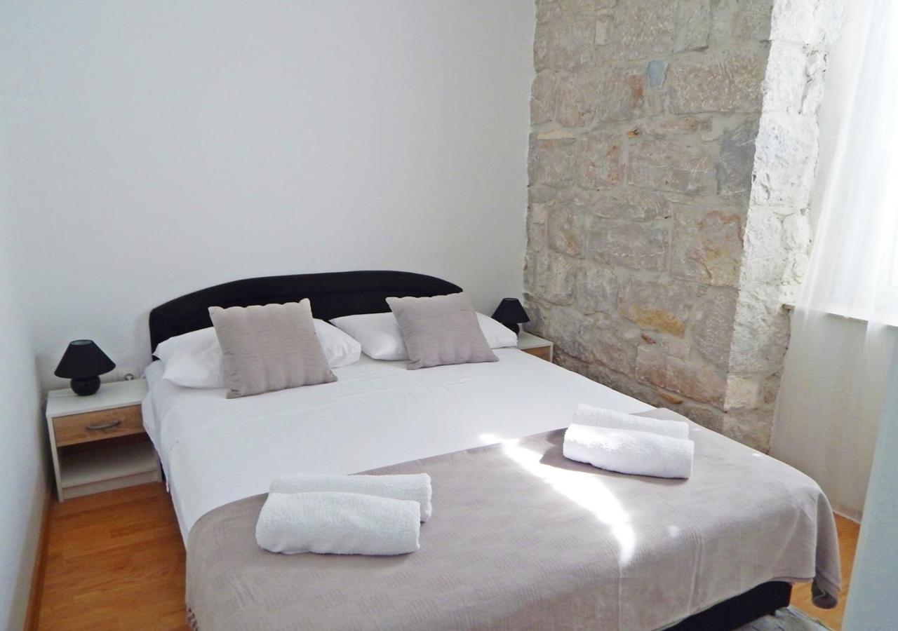 Apartments Moni Split Bagian luar foto